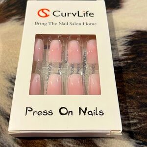 Beautiful Pink Ombré Nails
